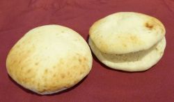 フォカッチャ、フォッカチオ、focaccia　プロ・業務用食材アーモット　冷凍食材、ピタパンの販売・通販 　