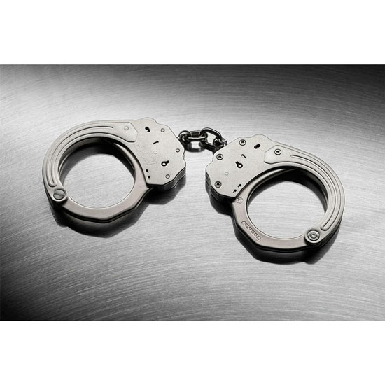 NEW Sentry Cuffs　56100