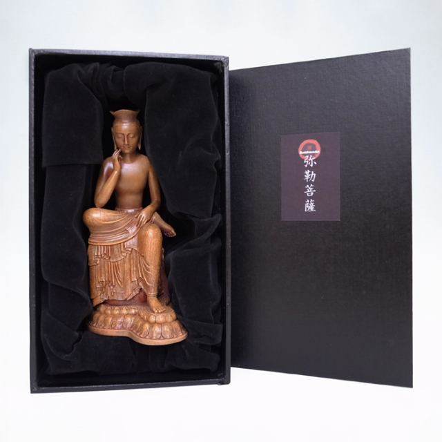 弥勒菩薩 木彫り 高18cm 弥勒菩薩 木彫り 仏像 フィギュア 弥勒菩薩像 座像 仏教