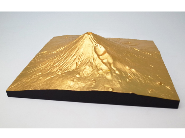 黄金色　富士山 置物 1/70,000 黄金色 富士山 置物 1/70,000 黄金色 富士山 置物 1/70,000