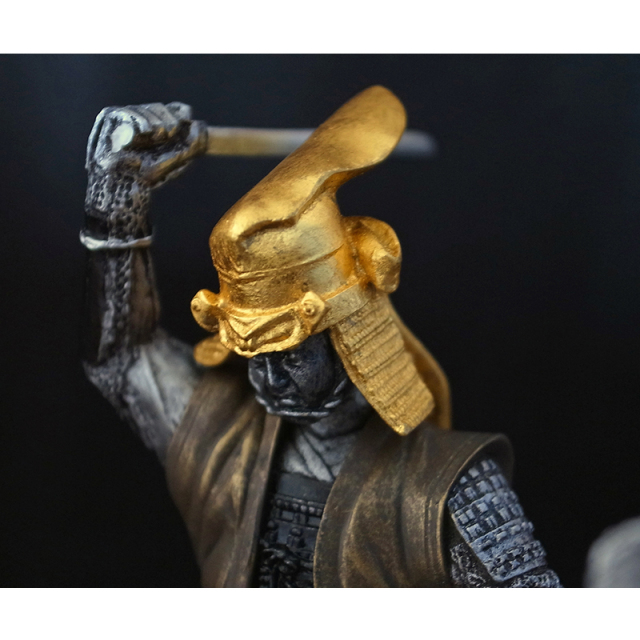 ヒストリカルフィギュア上杉謙信 本金箔仕上げ｜ポリストーン製・戦国