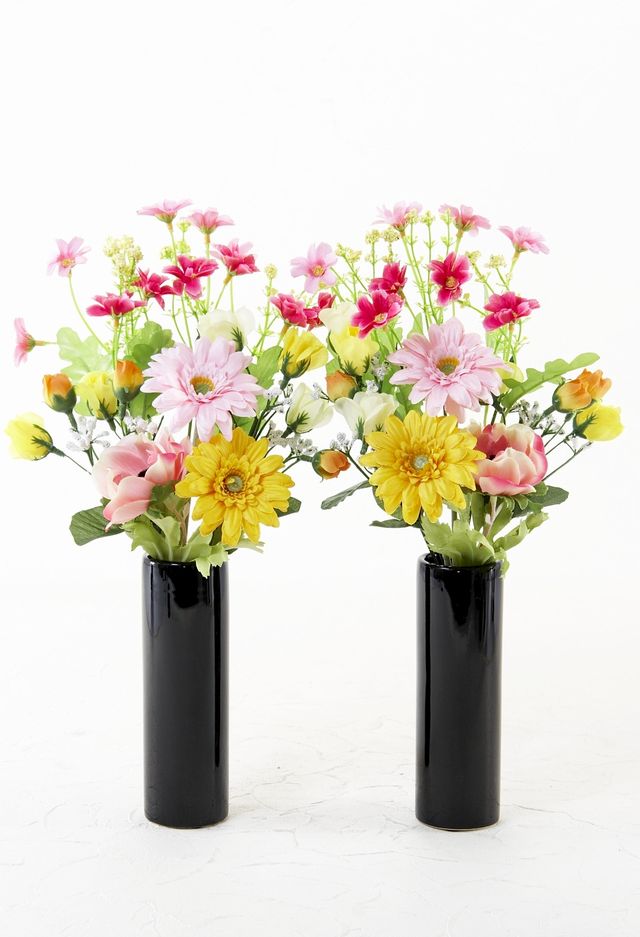 【お墓・仏壇用の造花 供花】アネモネ＆ガーベラ&デイジーのミニ仏花セット（左右１対）
