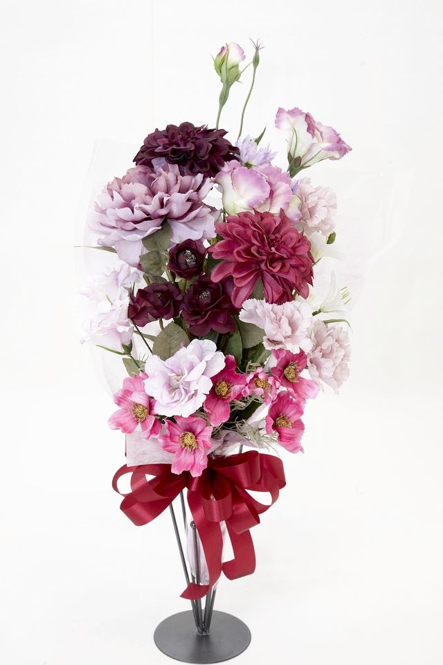 【贈答・贈呈用花束・造花花束・花束ギフト】トルコキキョウとピオニーとダリアのアーティフィシャルフラワーブーケ/ビューティーワイン