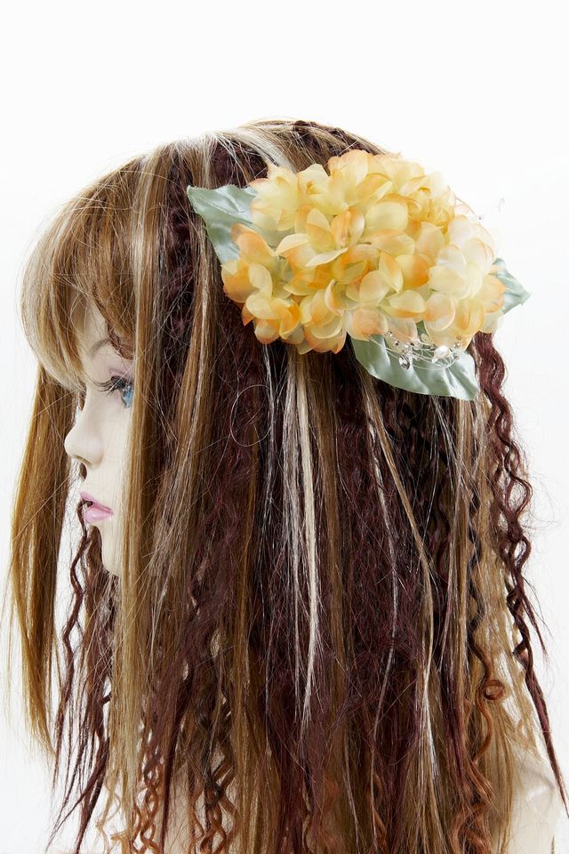 【特価SALE　髪飾り・ヘアアクセサリー】紫陽花－フレッシュオレンジ・バレッタ