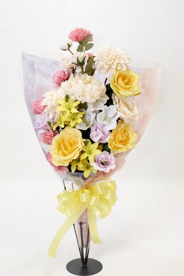 【贈答・贈呈用花束・造花花束・花束ギフト】バラとピオニーとカーネーションのアーティフィシャルフラワーブーケ/ピンク＆クリーム