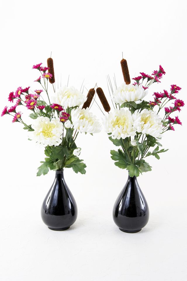 【造花の仏花・供花】菊＆ガマの穂の供花（左右１対セット）