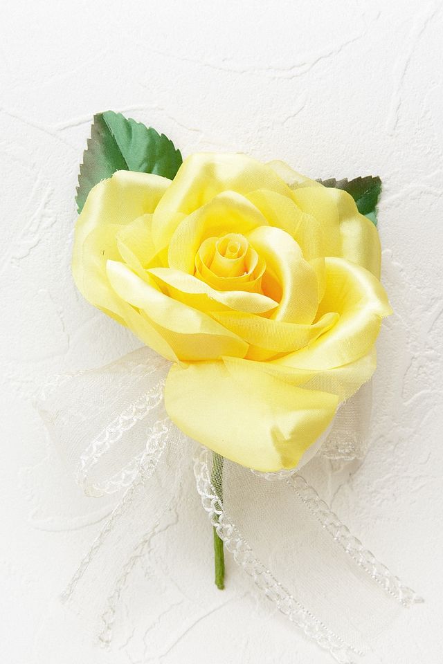 コサージュ 髪飾りの専門店 あーとみゆき｜プリンセスローズ＆かすみ草  