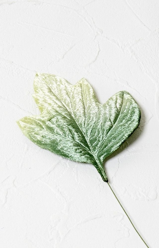 【アートフラワーパーツ・造花・染花・布花】ボタンリーフ（中）