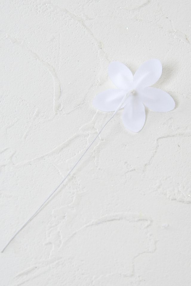 アートフラワーパーツ・造花・染花・布花】アートブバリア（ホワイト