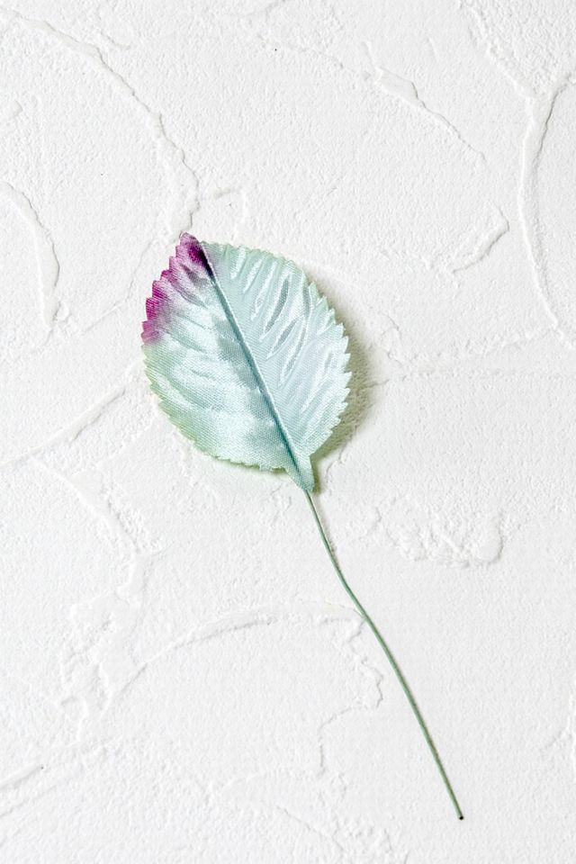 【アートフラワーパーツ・造花・染花・布花】サテンバラリーフ（小）