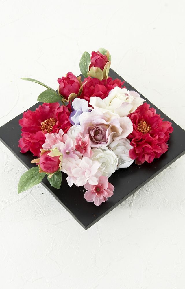 【アーティフィシャル壁掛・造花インテリアフラワー】スクエアフレームアレンジ・メリー/芽里