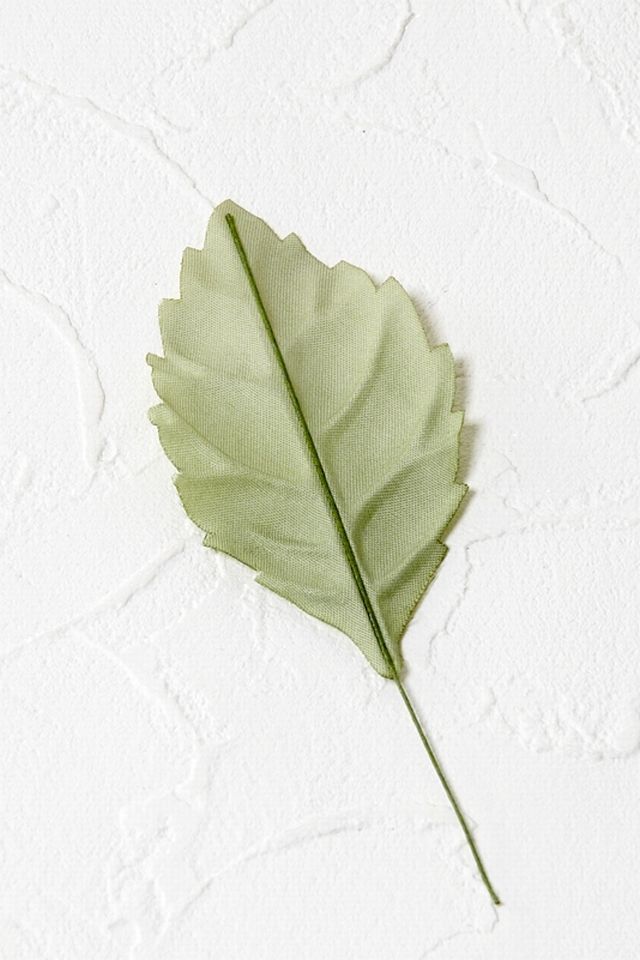 【アートフラワーパーツ・造花・染花・布花】バラリーフ（大）