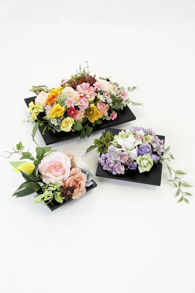 【アーティフィシャル壁掛・造花インテリアフラワー】スクエアフレームアレンジ・シエラ−紫恵蘭