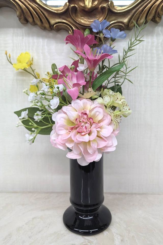 【アーティフィシャルフラワー・造花 お仏壇向けリトル仏花・ミニ供花】リトルリリーやダリアのミックス供花−1束タイプ