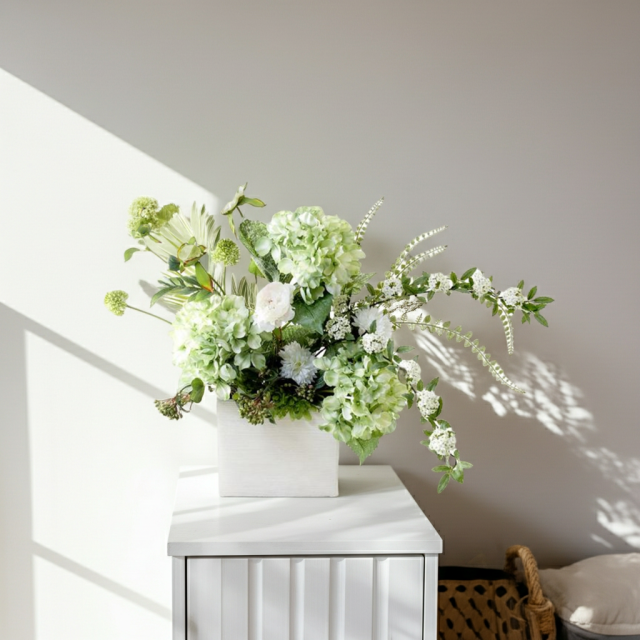 【造花・和モダン・和風アレンジメント】紫陽花と小手毬のジャパニーズモダンアレンジメント