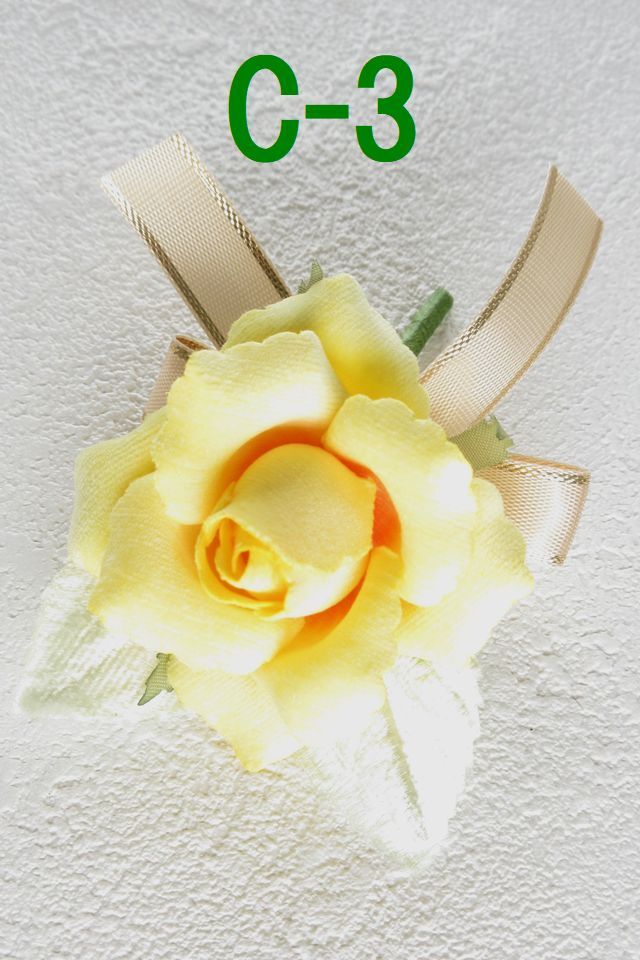 【卒業式・入学式・イベントの胸元に華を添えるコサージュ】ベルベットローズのミニコサージュ