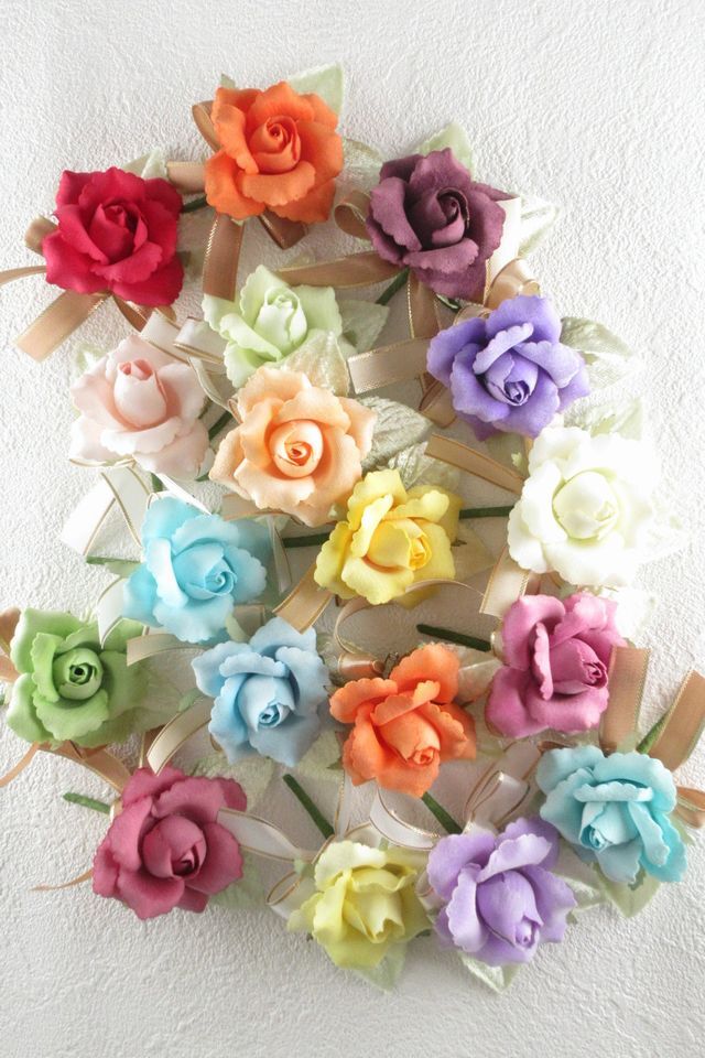 【卒業式・入学式・イベントの胸元に華を添えるコサージュ】ベルベットローズのミニコサージュ