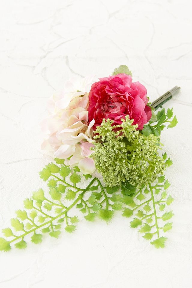 【アーティフィシャルフラワー・造花 お仏壇向けリトル仏花・供花】ラナンキュラス&ハイドレンジアのミニ仏花−1束タイプ