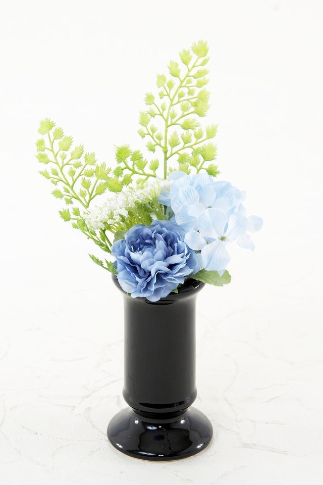 【アーティフィシャルフラワー・造花 お仏壇向けリトル仏花・供花】ラナンキュラス&ハイドレンジアのミニ仏花−1束タイプ
