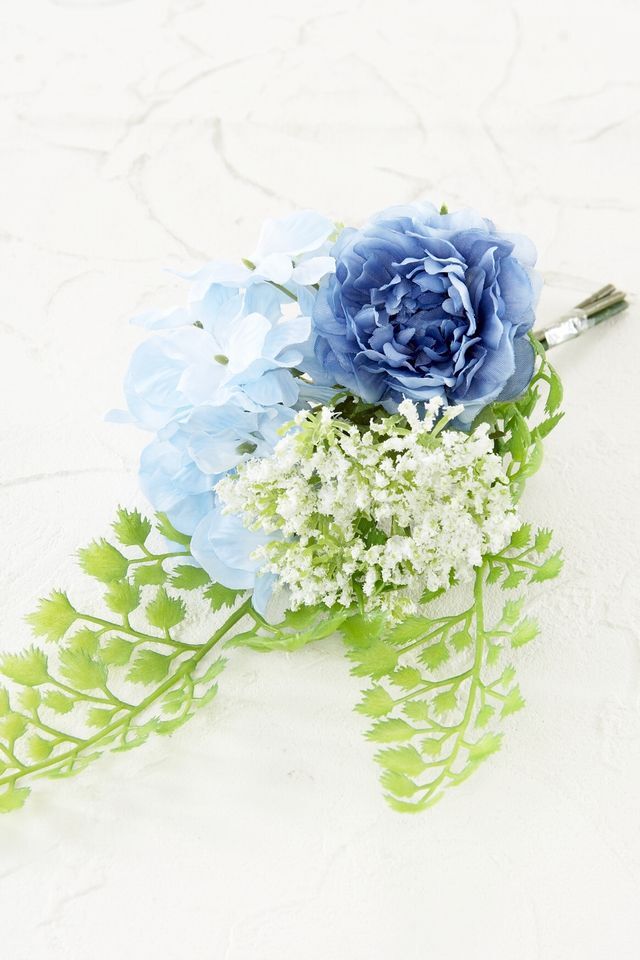 【アーティフィシャルフラワー・造花 お仏壇向けリトル仏花・供花】ラナンキュラス&ハイドレンジアのミニ仏花−1束タイプ