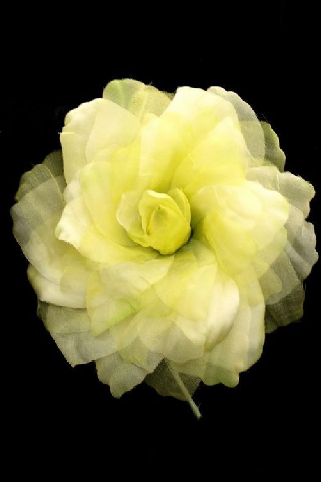 【アートフラワー・染花 コサージュ】ナンシーのコサージュ