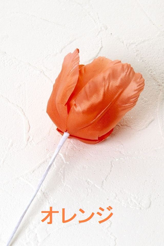 【卒業式・入学式・イベントの胸元に華を添えるコサージュ】チューリップのアートフラワーコサージュ