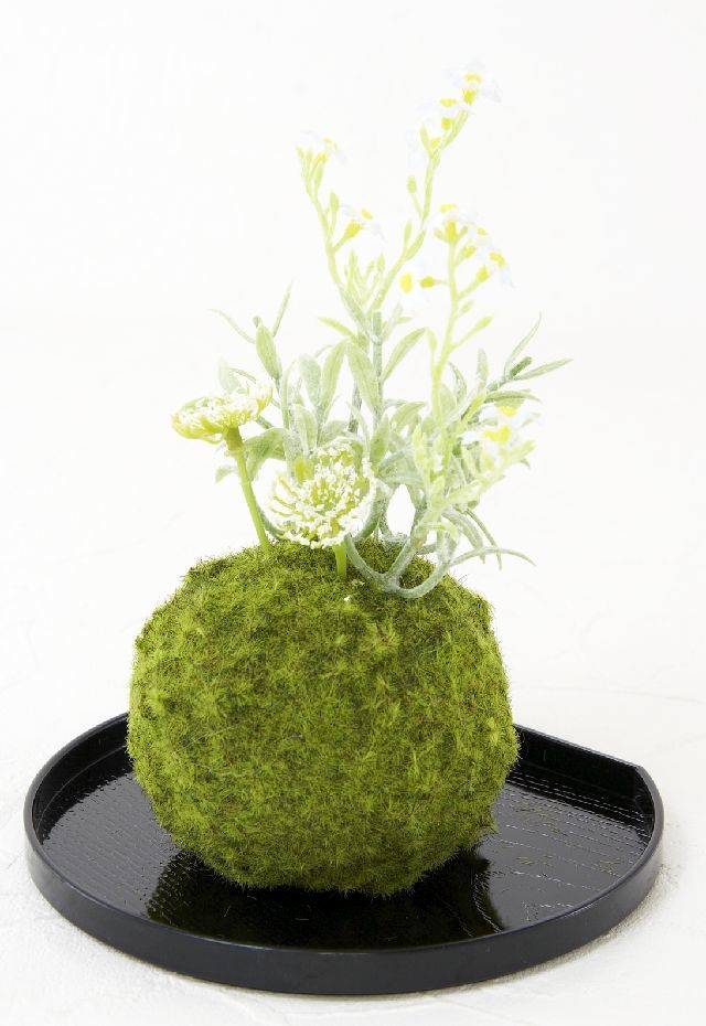 【造花 観葉植物 インテリアグリーン】こけ玉 和アレンジＦ（下皿付き）