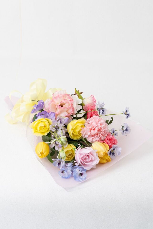 【一点もの】造花 花束｜ラグジュアリー アーティフィシャルフラワー ブーケ（チューリップ・ピオニー・カーネーション）特別な贈り物に