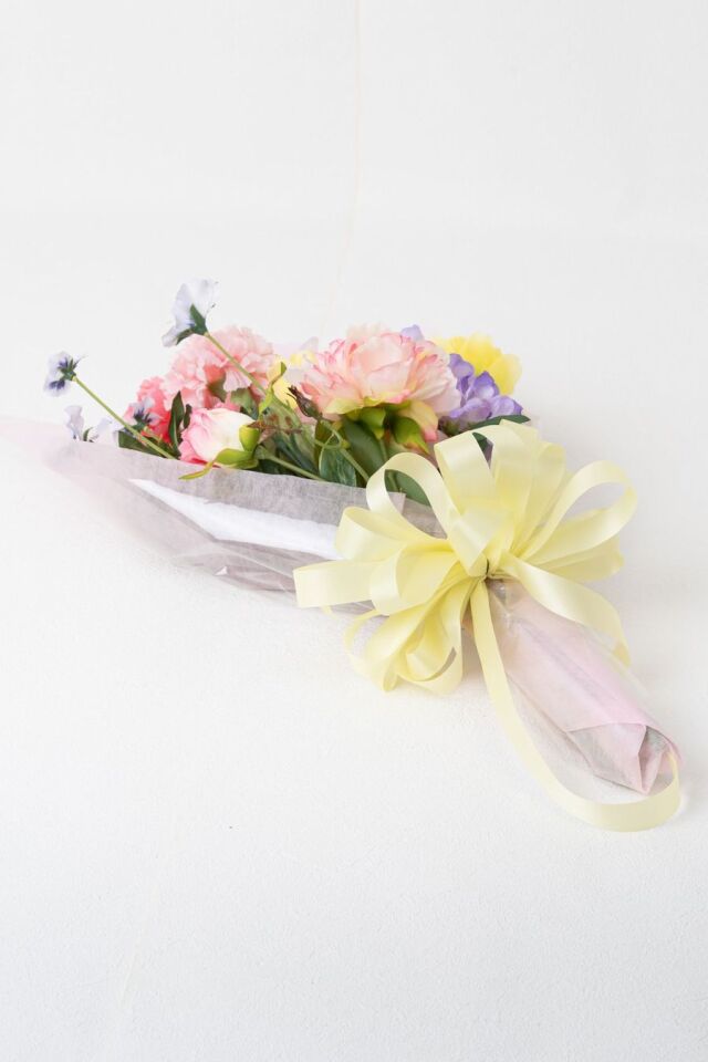 【一点もの】造花 花束｜ラグジュアリー アーティフィシャルフラワー ブーケ（チューリップ・ピオニー・カーネーション）特別な贈り物に