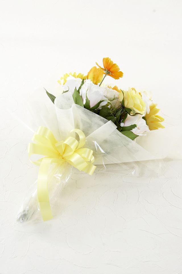 【贈答・贈呈用・造花花束】プロポーズ・記念日など記憶に残る枯れないフラワーギフト／プリズムイエローブーケ