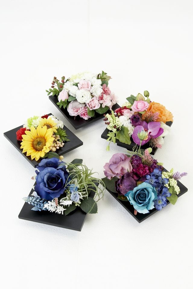【スクエアフレーム　造花アレンジメント】Ｍサイズ　シリーズ