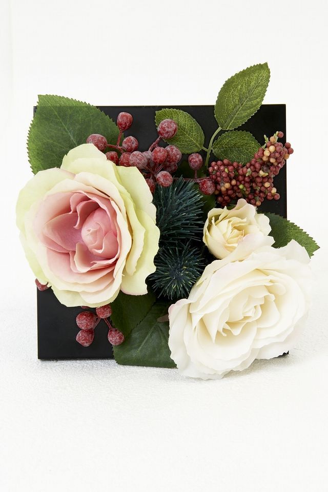 【スクエアフレーム　造花アレンジメント】Ｍサイズ　シリーズ