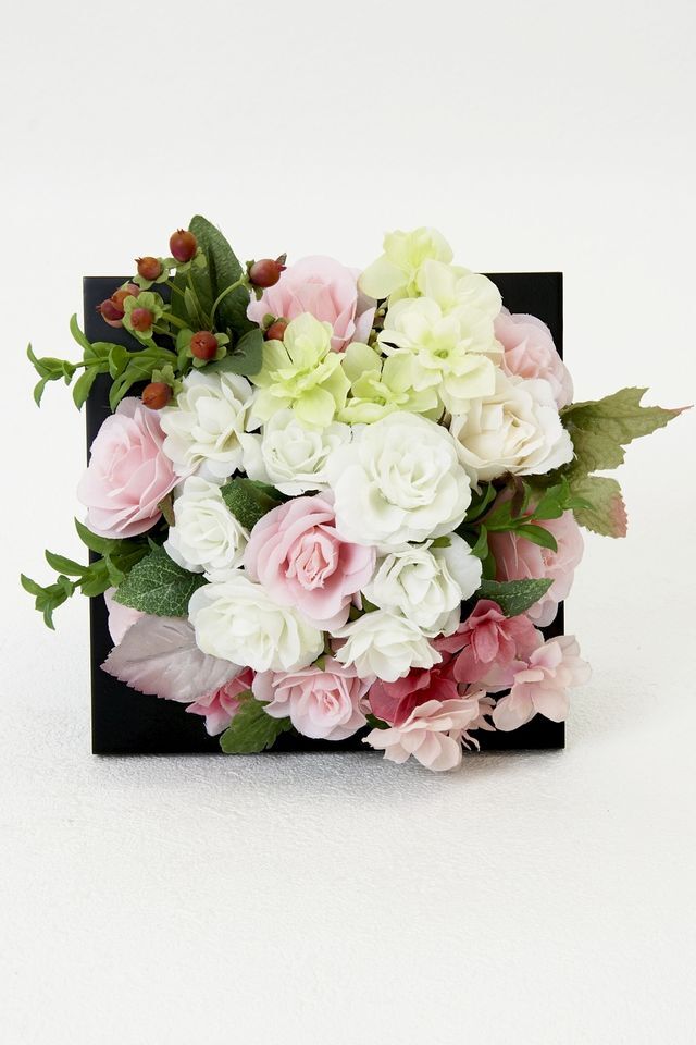 【スクエアフレーム　造花アレンジメント】Ｍサイズ　シリーズ