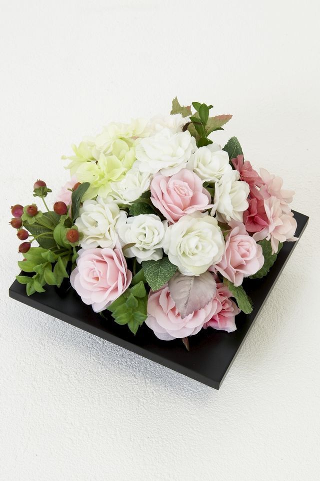 【スクエアフレーム　造花アレンジメント】Ｍサイズ　シリーズ