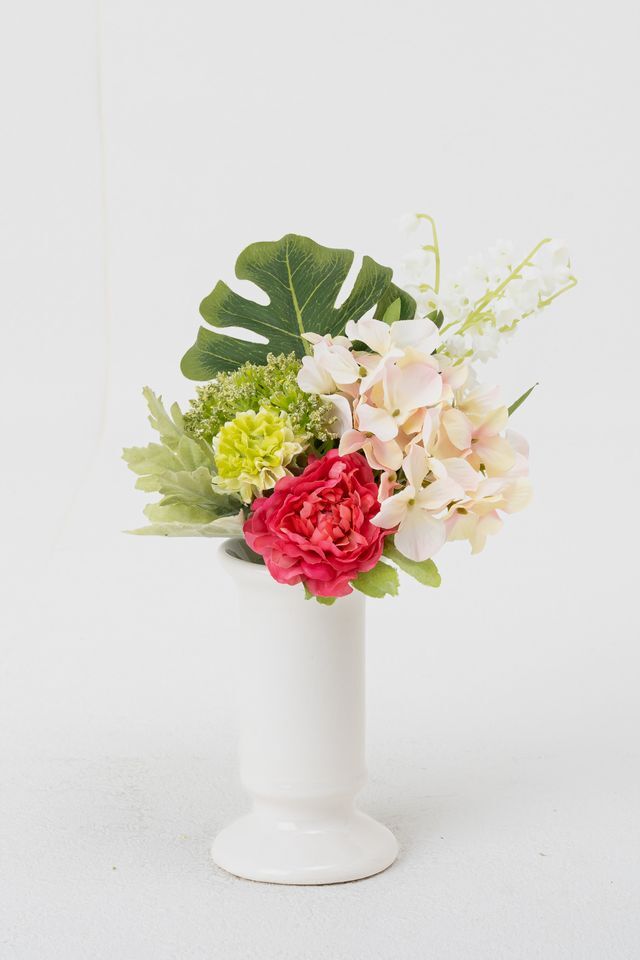 【アーティフィシャルフラワー・造花 お仏壇向けリトル仏花・供花】スズランとラナンキュラスのミニ供花−1束タイプ