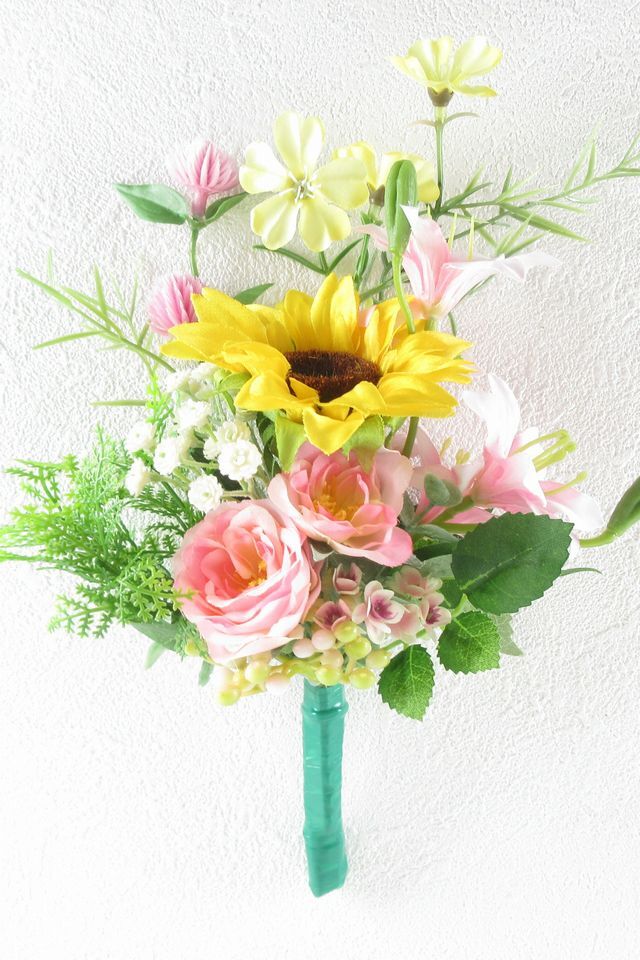 【アーティフィシャルフラワー・造花 お仏壇向けリトル仏花・供花】向日葵とミニ百合のミニ供花−1束タイプ