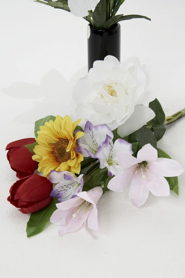 【造花・アーティフィシャルフラワー 仏花・供花・墓花】お彼岸・お盆の御供花A（左右１対セット）