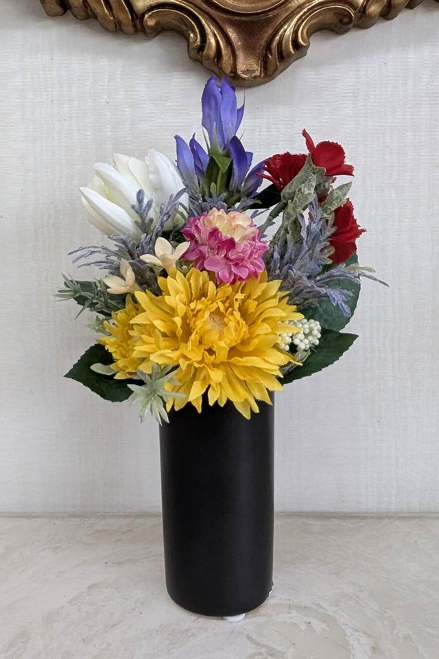 造花 ミニ供花 ３色の菊とカーネーションのナチュラルミニ仏花セット 左右１対 造花 アートフラワーの通販店 あーとみゆき