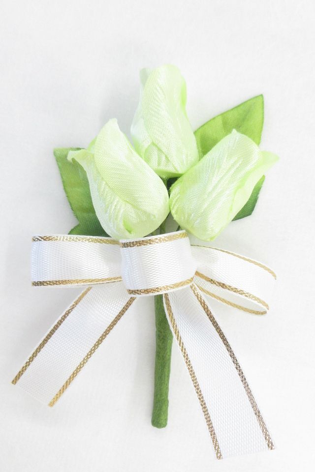 【卒業式・入学式・イベントの胸元に華を添えるミニコサージュ】リトルチューリップのミニコサージュ