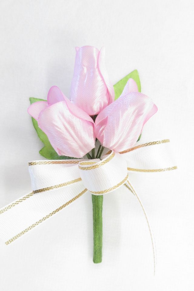 【卒業式・入学式・イベントの胸元に華を添えるミニコサージュ】リトルチューリップのミニコサージュ