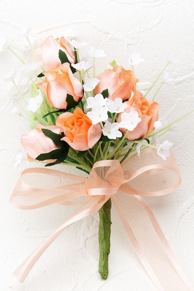 【卒業式・入学式・イベントの胸元に華を添えるコサージュ】ミニバラのブーケコサージュ