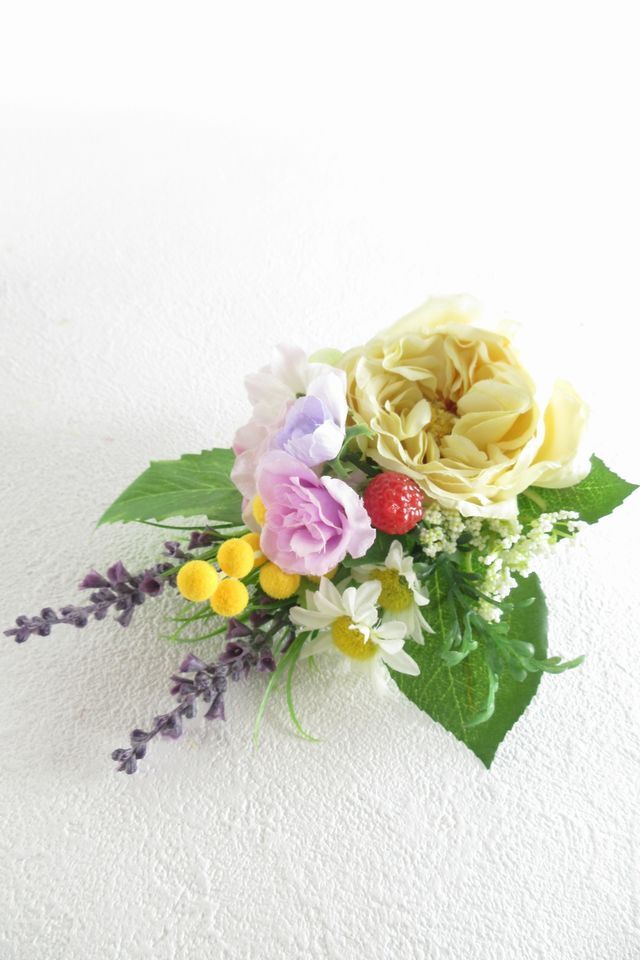 【アーティフィシャルフラワー・造花 お仏壇向けリトル仏花・供花】野薔薇とミモザのミニ供花−1束タイプ