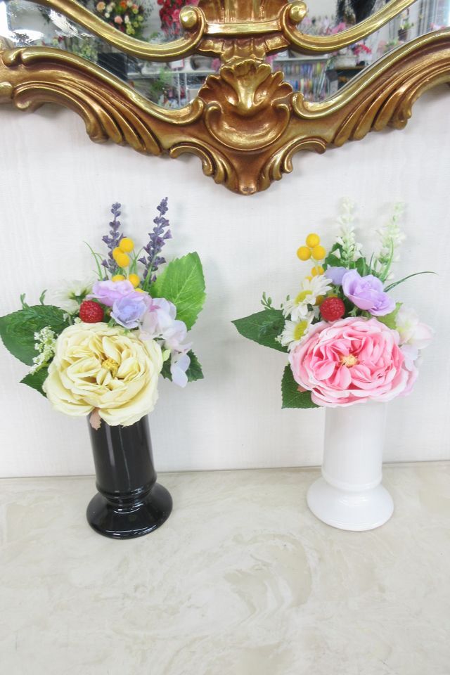 【アーティフィシャルフラワー・造花 お仏壇向けリトル仏花・供花】野薔薇とミモザのミニ供花−1束タイプ