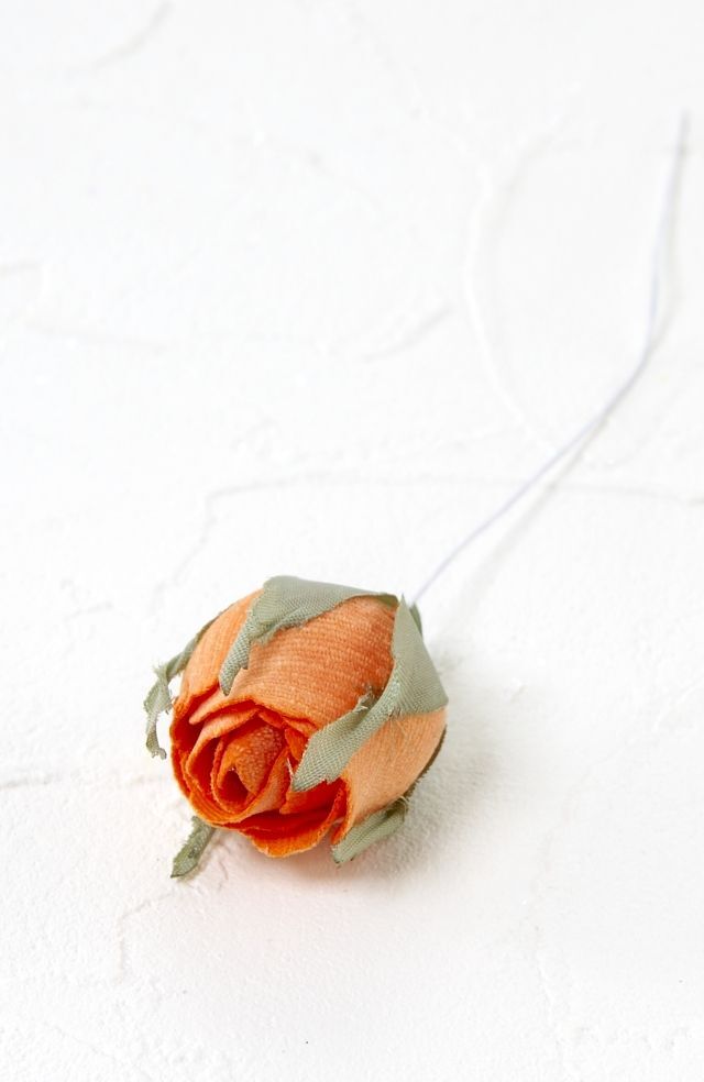 【アートフラワーパーツ・造花・染花・布花】ベルベットローズ（蕾）