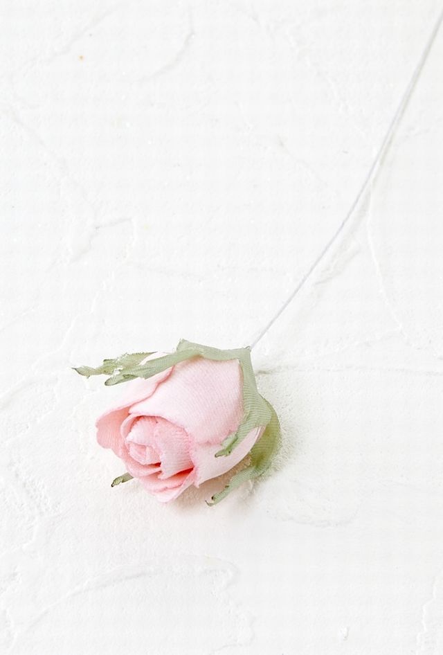 【アートフラワーパーツ・造花・染花・布花】ベルベットローズ（蕾）