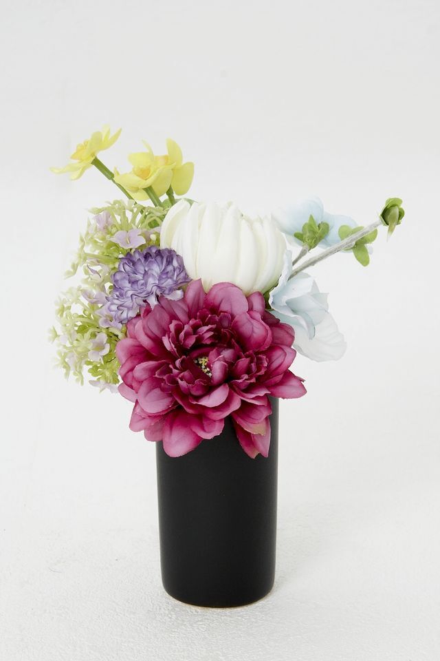 【アーティフィシャルフラワー・造花 お仏壇向けリトル仏花・供花】ダリアとマムのミニ供花−1束タイプ