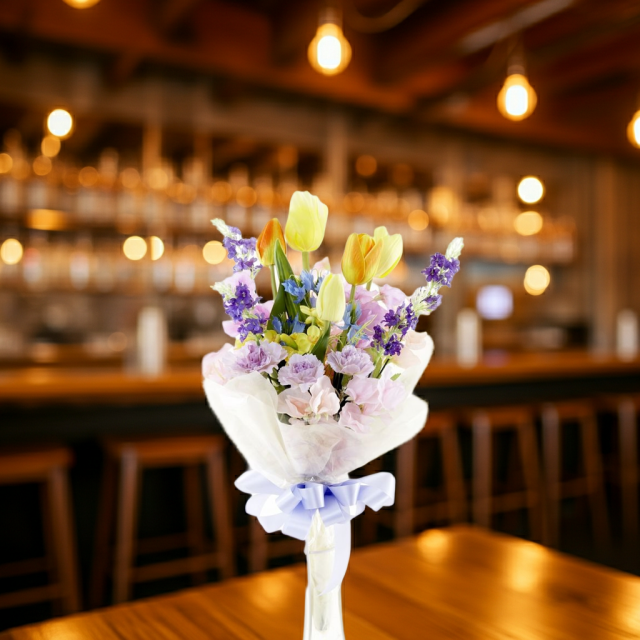 【贈答・贈呈用花束・造花花束・花束ギフト】スイートピーとチューリップのアーティフィシャルフラワーブーケ/ラベンダーミックス