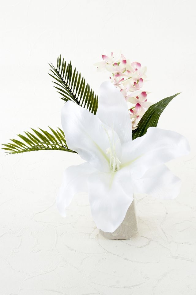 【アーティフィシャルフラワー・造花 お仏壇向けリトル仏花・供花】カサブランカ&蘭のミニ仏花−1束タイプ