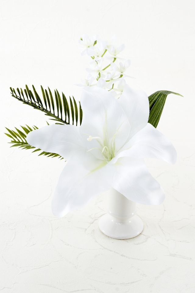 【アーティフィシャルフラワー・造花 お仏壇向けリトル仏花・供花】カサブランカ&蘭のミニ仏花−1束タイプ