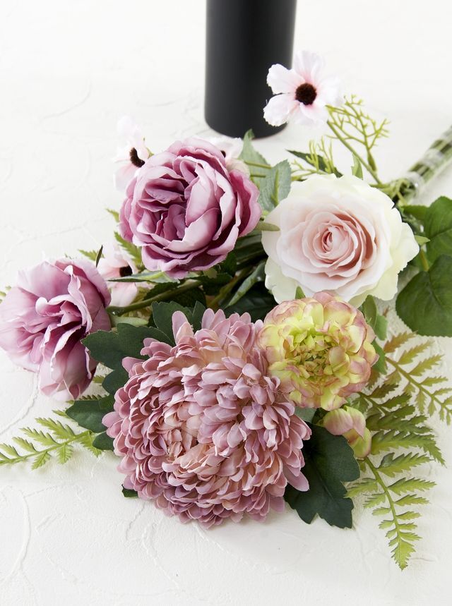 【アーティフィシャルフラワー・造花 お墓・お仏壇向け仏花・供花1対-左右2束セット】薔薇＆マムの洋風供花（左右１対セット）